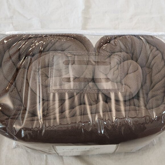 NIB Berkshire Four Season Microfleece Sheets in Brown - Queen size - Picture 7 of 12